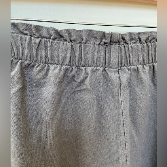 ELLEN TRACY Linen Rayon Blend Grey Wide Leg Cropped Pants Coastal Neutral Summer - Picture 3 of 13